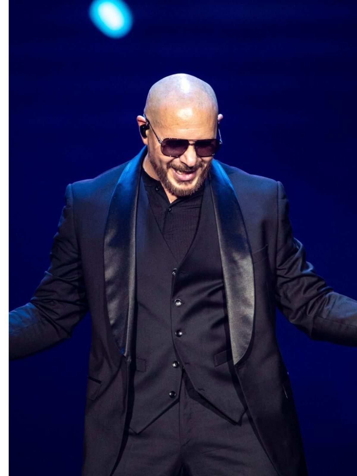 I’m Back Tour Pitbull Black Blazer