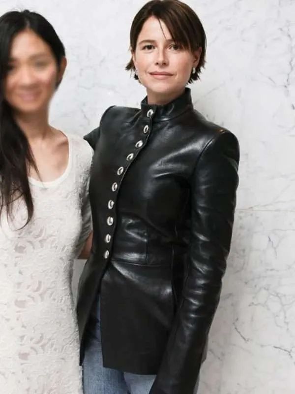 Jessie Buckley Hamnet Black Leather Jacket