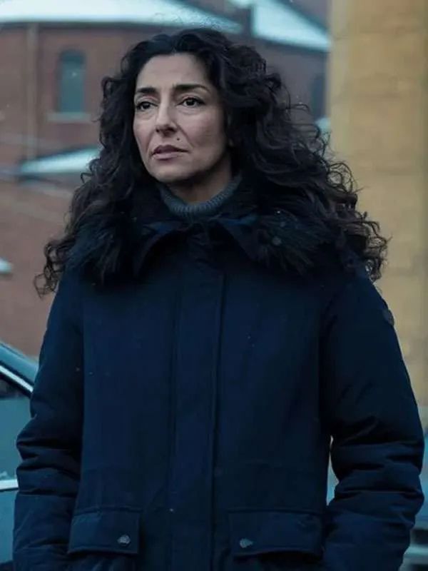 Mayor of Kingstown S04 Evelyn Foley Blue Parka Jacket