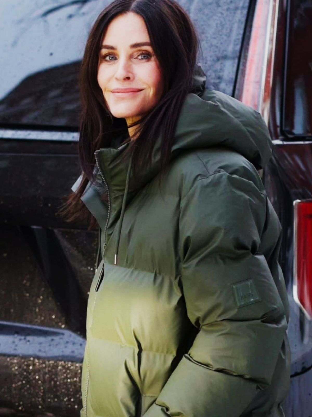 New York City Courteney Cox Green Puffer Hooded Coat