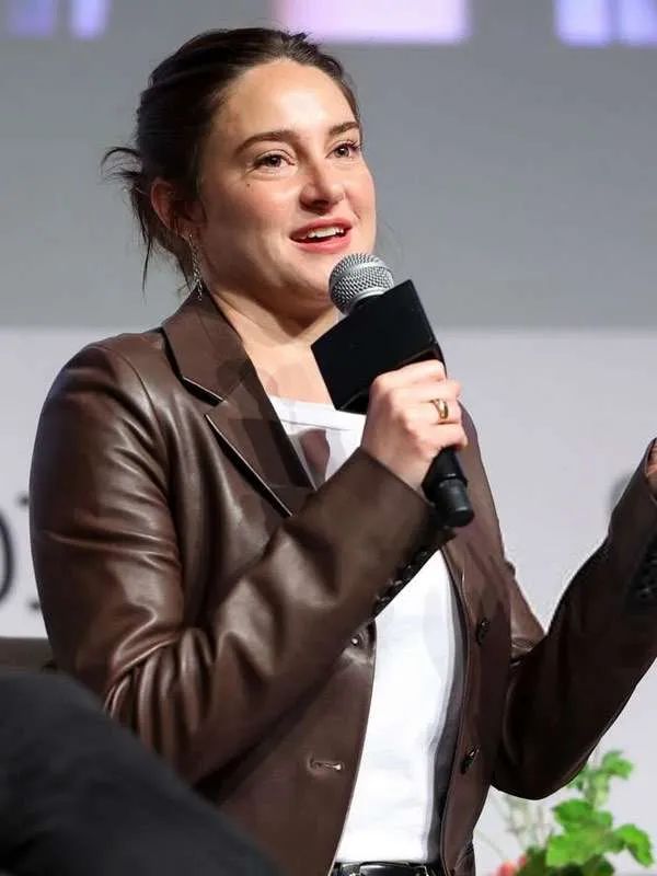 Street Style Los Angeles Shailene Woodley Brown Leather Coat