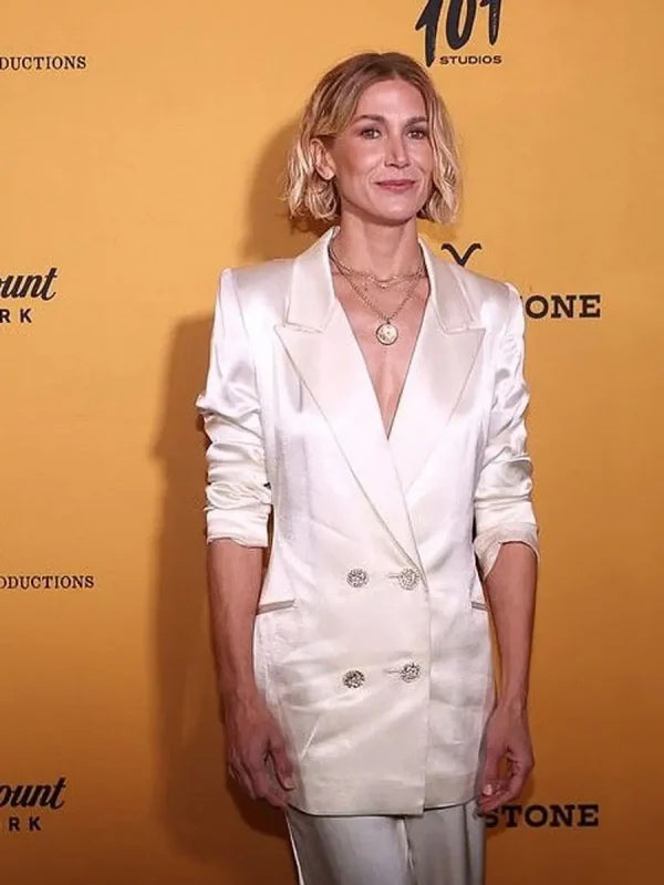 Yellowstone SO5 Jennifer Landon Premiere White Coat